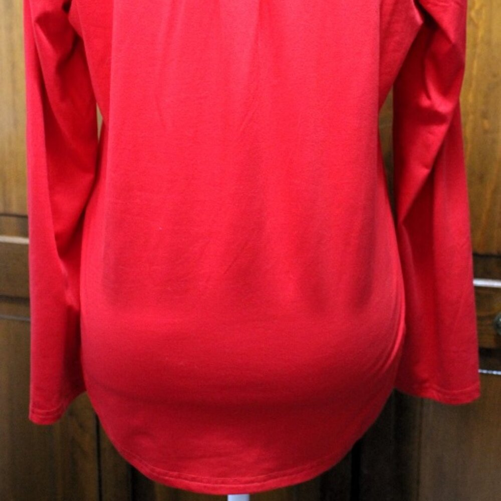 Red v-neck top - Picture 4 of 6